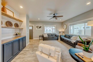07 Living Room