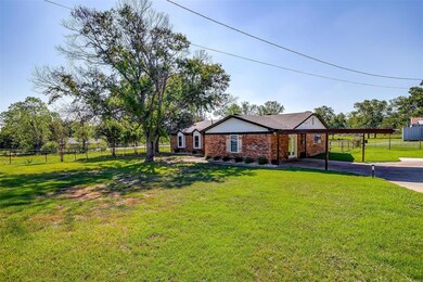 2816 Cross Timber Rd, Burleson, TX 76028 - photo 2