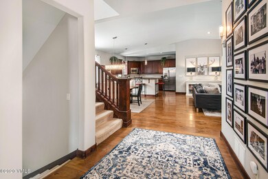 335-PalmerLoop-MLS_12