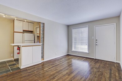 2023 Huldy St unit 5, Houston, TX 77019 - photo 2