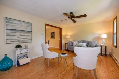 7 Gaskill Cir, Hopedale, MA 01747 - photo 5