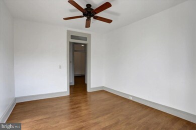5 W Queen St unit D, Chambersburg, PA 17201 - photo 3