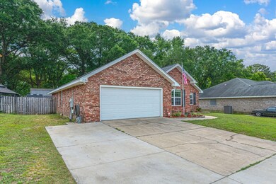 3-web-or-mls-2186 Hagood Loop Exterior-3