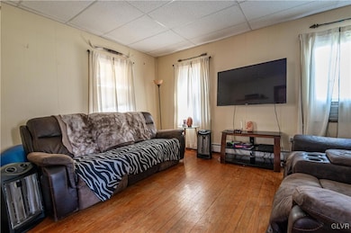 137 Buss St, Pen Argyl, PA 18072 - photo 6