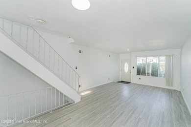 43 Bogota St, Staten Island, NY 10314 - photo 5