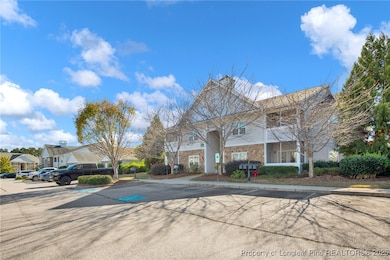 321 Gallery Dr unit 202, Spring Lake, NC 28390 - photo 2