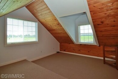 4706 Watson Rd, Three Oaks, MI 49128 - photo 5