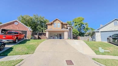 1812 Haley Cir, Carrollton, TX 75006 - photo 2