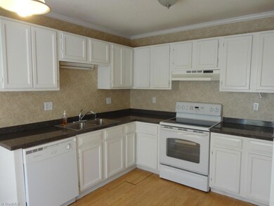 Spacious and Sunny Kitchen