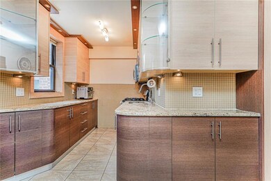 Atlantic Towers unit D9, Brooklyn, NY 11235 - photo 3