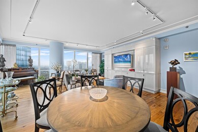 5 Renaissance Square unit 23G, White Plains, NY 10601 - photo 4