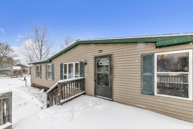 4230-W-Muskrat-Rd-Sheridan-MI-48884-wind