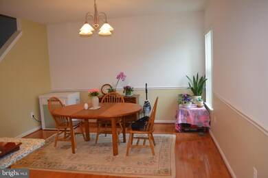 42819 Shaler St, Chantilly, VA 20152 - photo 2