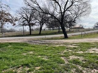 2105 County Road 4698, Boyd, TX 76023 - photo 5