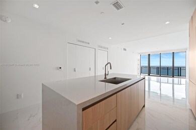 Aria Reserve - Aria Reserve Miami unit 5606, Miami, FL 33137 - photo 4