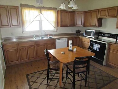 226 N Elm St, Woodville, OH 43469 - photo 5