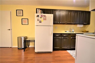 997 Village Round unit C, Allentown, PA 18106 - photo 5