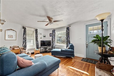 78 Stearns St, Pawtucket, RI 02861 - photo 4