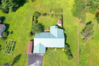 72 E Mountain View Dr, Rutland, VT 05701 - photo 5