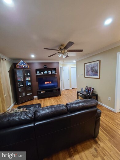 6000 Somerset Rd, Riverdale, MD 20737 - photo 6