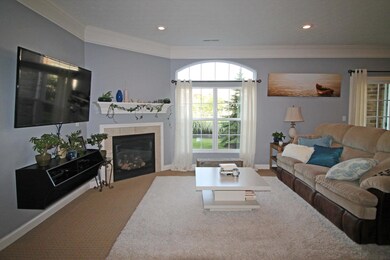 Great Room, 9' ceilings throughout