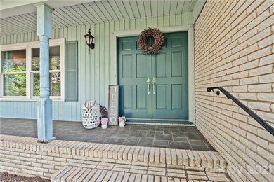 Spacious, covered, Rocking Chair, front porch for complete relaxation!