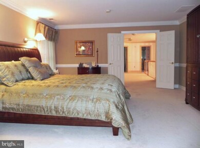 8 Padonia Woods Ct, Cockeysville, MD 21030 - photo 3