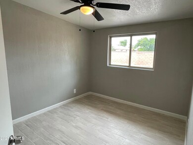 3248 E Monte Vista Rd, Phoenix, AZ 85008 - photo 4