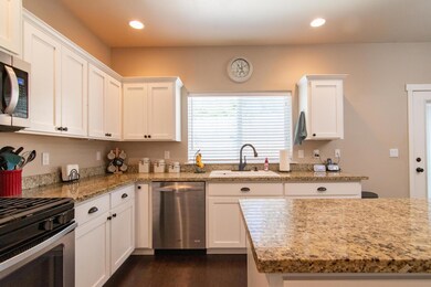 964 Providence Way, Grants Pass, OR 97526 - photo 4