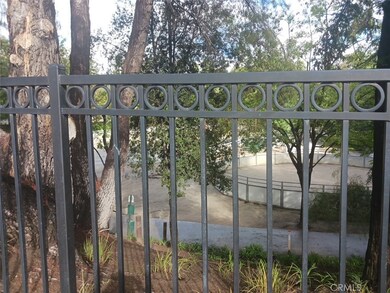 24334 Crestlawn St, Woodland Hills, CA 91367 - photo 2