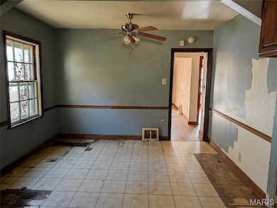 7041 Garesche Ave, Saint Louis, MO 63136 - photo 4