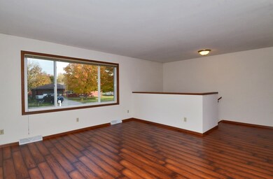 224 Lincoln St, Brooklyn, WI 53521 - photo 6