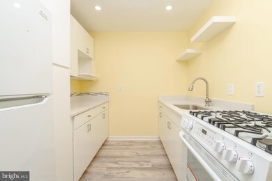 10530 Cross Fox Ln unit B2, Columbia, MD 21044 - photo 4