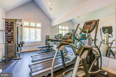 9232 Cardinal Forest Ln unit 9232B-, Lorton, VA 22079 - photo 2