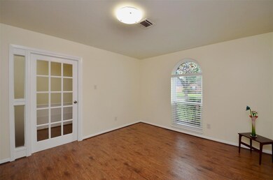 1114 Cottage Oak Ln, Houston, TX 77091 - photo 3