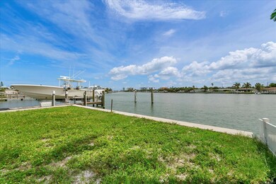 8353 Bayshore Dr, Treasure Island, FL 33706 - photo 5