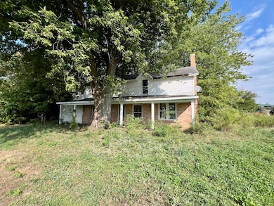 215 W Main St, Sheldon, IL 60966 - photo 2