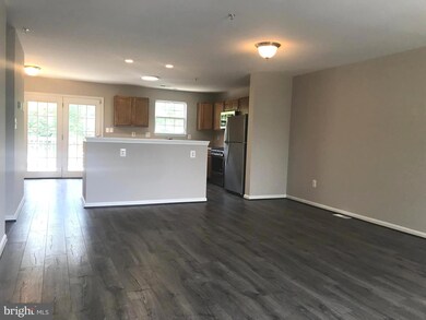 8805 Goose Landing Cir, Columbia, MD 21045 - photo 5