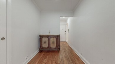 Traymore Apartments unit 2H, Forest Hills, NY 11375 - photo 6