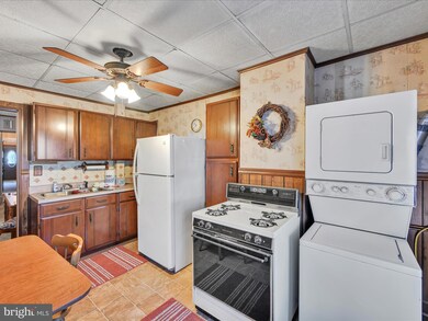 12 S 2nd St, Saint Clair, PA 17970 - photo 5