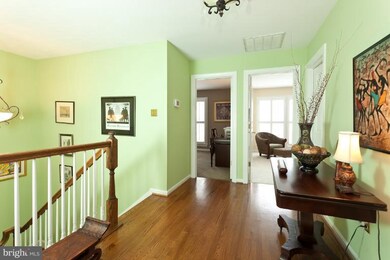 6432 Cloister Gate Dr, Baltimore, MD 21212 - photo 5
