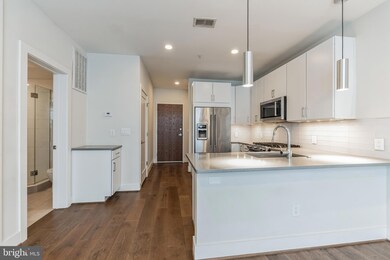 2337 Champlain St NW unit 309, Washington, DC 20009 - photo 2