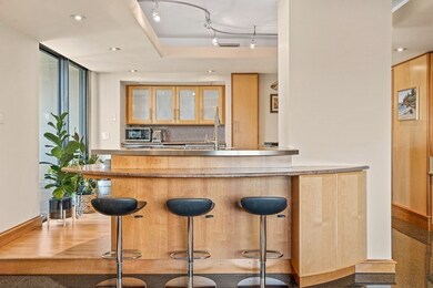 Harbor Towers unit 21G, Boston, MA 02110 - photo 3