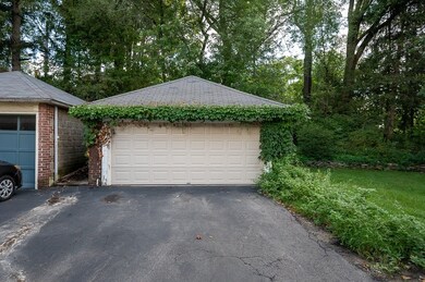 22 Longfellow Rd, Worcester, MA 01602 - photo 5