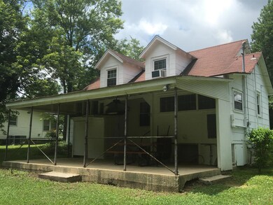 715 Madison St, Manchester, TN 37355 - photo 2