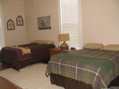 977 County Road 441, Hondo, TX 78861 - photo 7