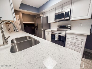 7903 N 61st Ave, Glendale, AZ 85301 - photo 7