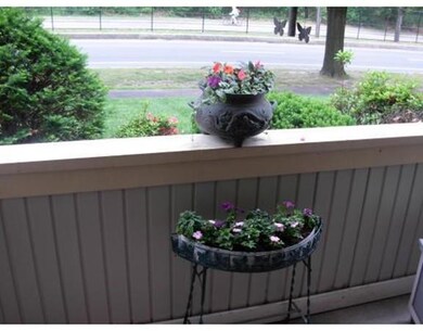 1210 Vfw Pkwy unit 4, West Roxbury, MA 02132 - photo 2