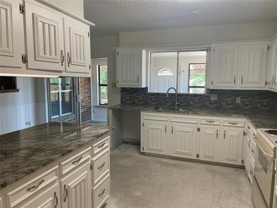 1309 Foster Ln, Weatherford, TX 76086 - photo 3