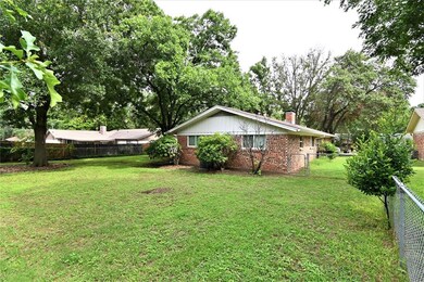 804 W Cheryl Ave, Hurst, TX 76053 - photo 2